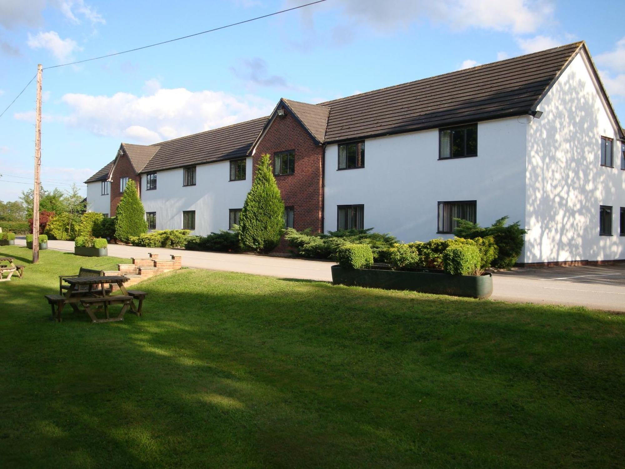 Sudbury  The Boars Head Hotel מראה חיצוני תמונה