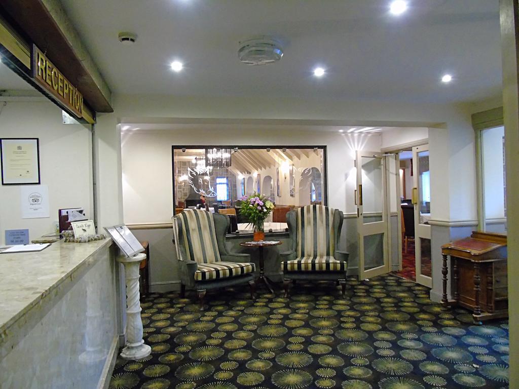 Sudbury  The Boars Head Hotel מראה חיצוני תמונה
