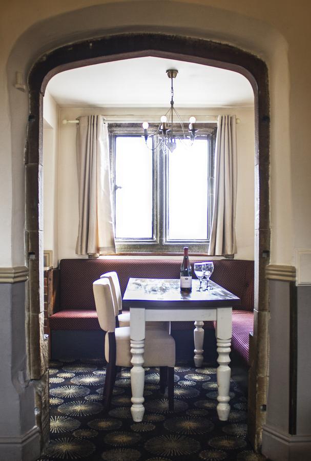 Sudbury  The Boars Head Hotel מראה חיצוני תמונה